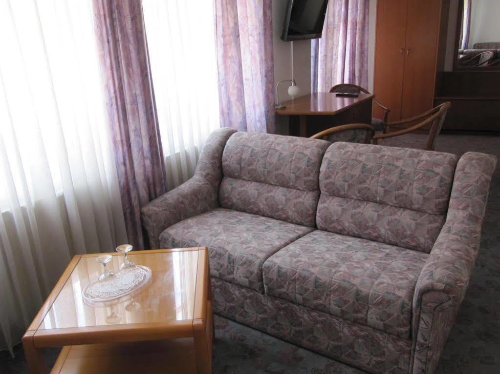 Hotel Am Markt Eckartsberga エクステリア 写真