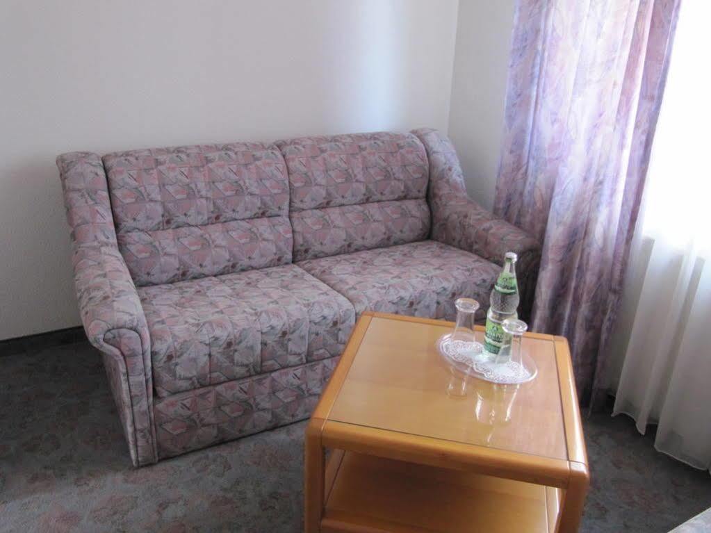 Hotel Am Markt Eckartsberga エクステリア 写真