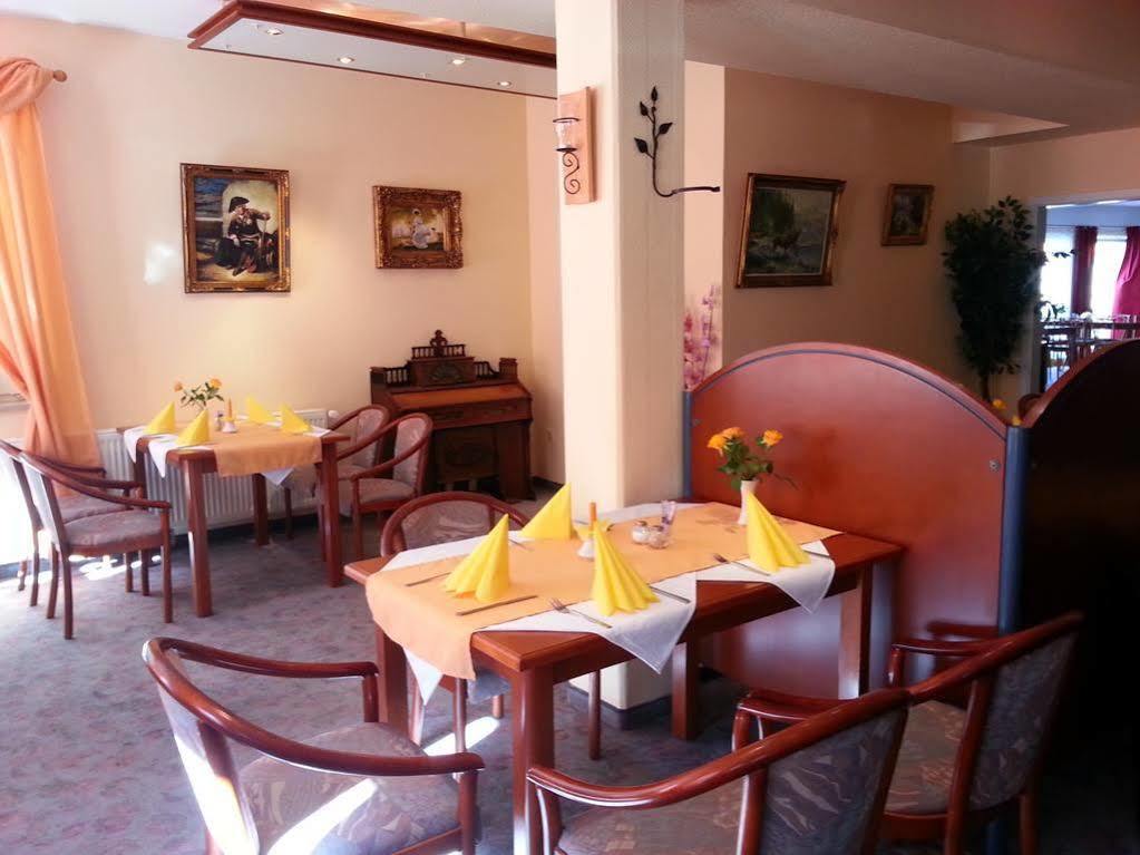 Hotel Am Markt Eckartsberga エクステリア 写真